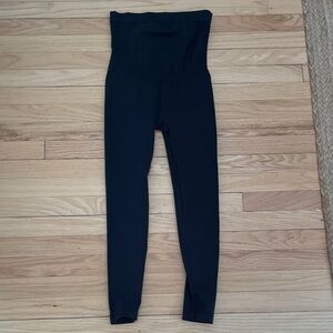 Isabel Maternity by Ingrid & Isabel Black High-Rise Leggings
